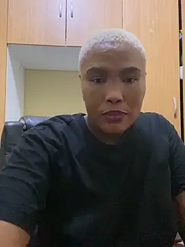 BADFATASS85 online show from December 16, 12:15 am