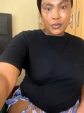 BADFATASS85 online show from March 18, 10:40 am