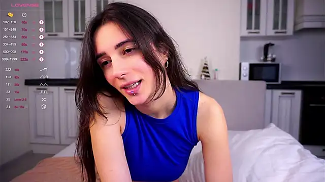 Snapshot of Holla_Molly chatting on February 25, 8:25 am Holla Molly online show from February 25, 8:25 am