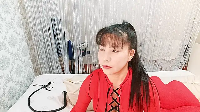 Snapshot of MissValday chatting on March 21, 8:06 am MissValday online show from March 21, 8:06 am