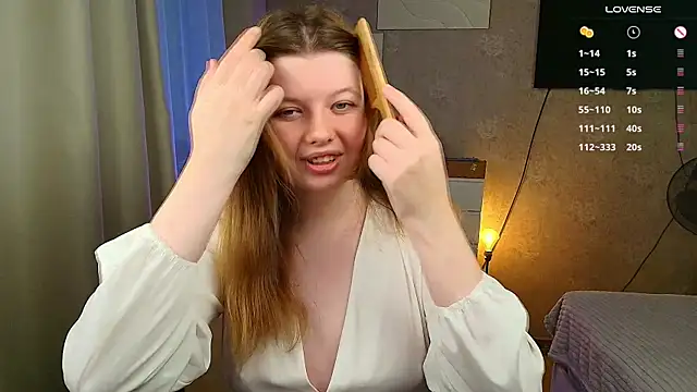 Snapshot of Vivian_cutie chatting on October 29, 1:35 pm Vivian cutie online show from October 29, 1:35 pm