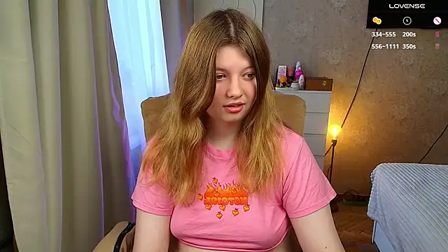 Snapshot of Vivian_cutie chatting on November 2, 12:29 pm Vivian cutie online show from November 2, 12:29 pm