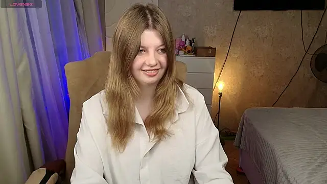 Snapshot of Vivian_cutie chatting on December 5, 2:36 pm Vivian cutie online show from December 5, 2:36 pm