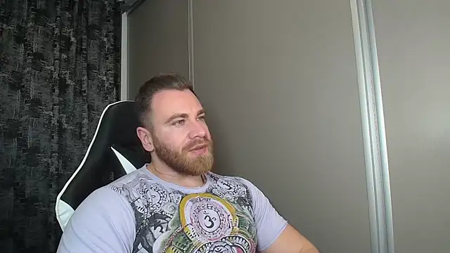 Thori92 online show from November 28, 5:15 pm