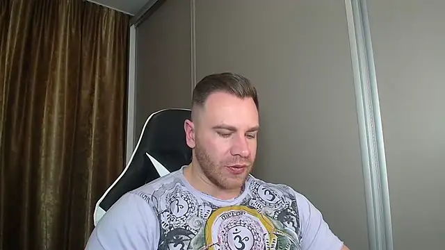 Thori92 online show from December 17, 6:58 pm