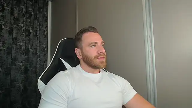 Thori92 online show from June 14, 1:35 pm