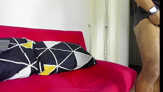 sweatyhairypig23 online show from March 11, 7:58 am