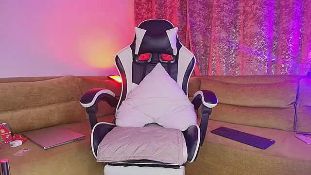 JacoboSwam online show from December 16, 9:36 am