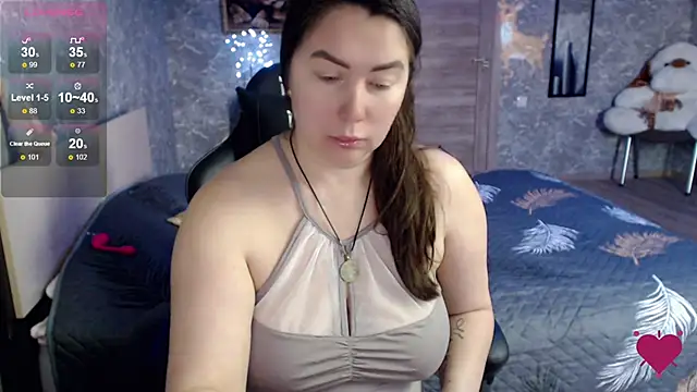 Snapshot of Korolek12 chatting on February 28, 5:26 am Korolek12 online show from February 28, 5:26 am