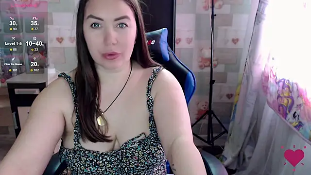 Snapshot of Korolek12 chatting on March 6, 1:24 pm Korolek12 online show from March 6, 1:24 pm