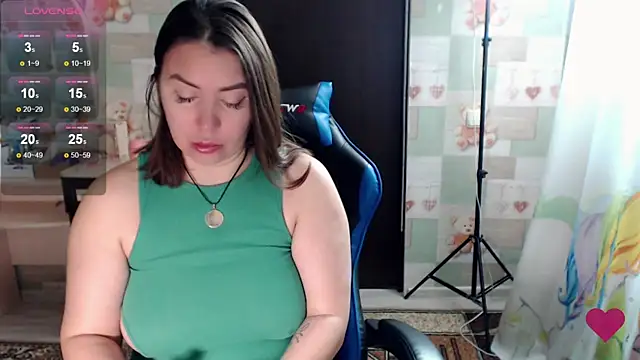 Snapshot of Korolek12 chatting on October 22, 4:46 am Korolek12 online show from October 22, 4:46 am