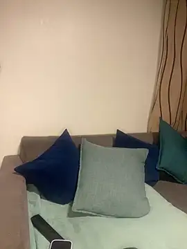 Snapshot of PETITE_NAOMI chatting on February 18, 6:37 pm PETITE NAOMI online show from February 18, 6:37 pm