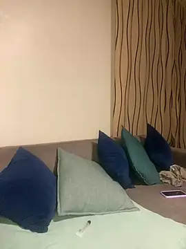 Snapshot of PETITE_NAOMI chatting on March 18, 1:53 am PETITE NAOMI online show from March 18, 1:53 am