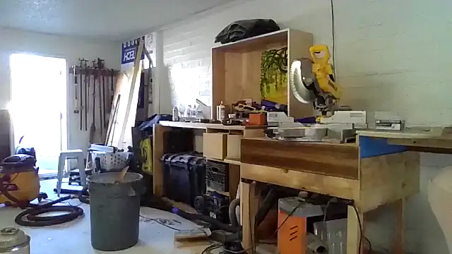 sunburnt602 online show from March 1, 3:03 pm