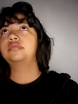 Peach Girll online show from February 4, 10:54 am