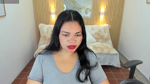 Snapshot of Cloe_35 chatting on July 25, 8:06 pm Cloe 35 online show from July 25, 8:06 pm