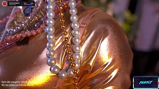 Snapshot of LucyAllenX chatting on October 30, 10:21 pm LucyAllenX online show from October 30, 10:21 pm