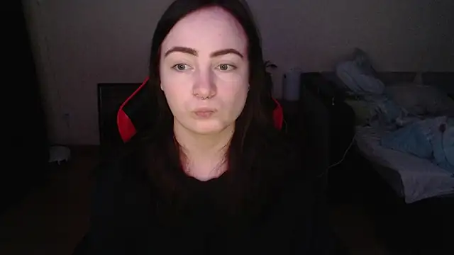 Laralianna online show from February 4, 6:14 pm