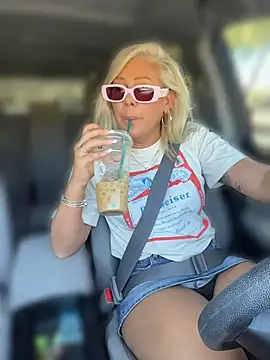 Lexi Shocker online show from July 31, 8:41 pm