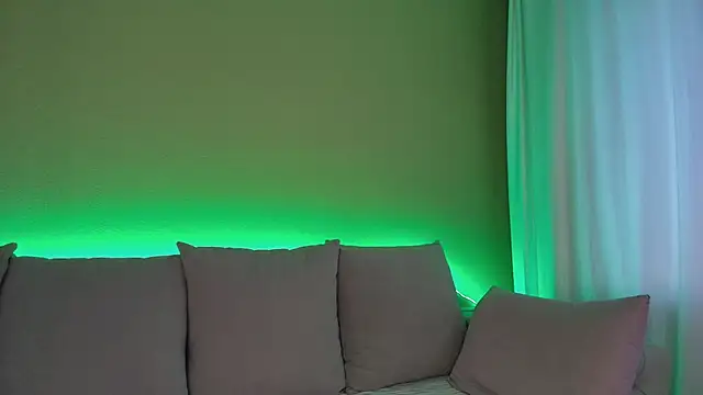 Cuddle Cat online show from February 27, 4:34 am