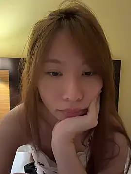 Luna520 online show from July 17, 12:45 pm