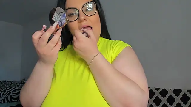 Snapshot of DaisiyWalker chatting on March 10, 6:16 am DaisiyWalker online show from March 10, 6:16 am