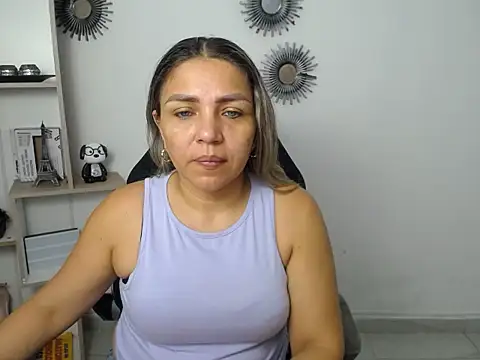 Snapshot of cum_bigass chatting on June 8, 12:16 pm cum bigass online show from June 8, 12:16 pm