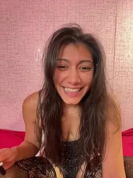 Snapshot of Kiscsillagg chatting on December 15, 9:09 pm Kiscsillagg online show from December 15, 9:09 pm