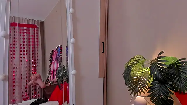 SweetLady697 online show from February 19, 8:33 am