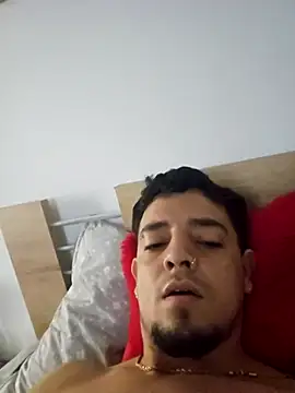 Snapshot of alejandro_calderon1 chatting on November 16, 4:34 pm alejandro calderon1 online show from November 16, 4:34 pm