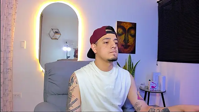 alejandro calderon1 online show from January 15, 2:49 am
