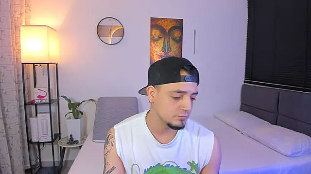 alejandro calderon1 online show from May 31, 4:31 am