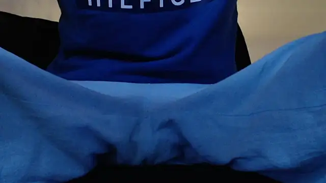 Snapshot of herver67 chatting on November 5, 4:40 pm herver67 online show from November 5, 4:40 pm