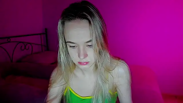 Snapshot of SexyCocobutt chatting on January 16, 7:17 am SexyCocobutt online show from January 16, 7:17 am