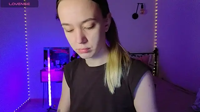 Snapshot of SexyCocobutt chatting on October 31, 7:53 am SexyCocobutt online show from October 31, 7:53 am