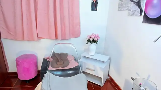 Snapshot of melisa_es chatting on February 7, 1:15 am melisa es online show from February 7, 1:15 am