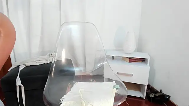 Snapshot of melisa_es chatting on March 15, 2:03 am melisa es online show from March 15, 2:03 am