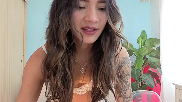 Snapshot of melisa_es chatting on November 14, 1:21 pm melisa es online show from November 14, 1:21 pm