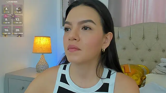Snapshot of Beautyari_ chatting on June 22, 12:46 pm Beautyari online show from June 22, 12:46 pm