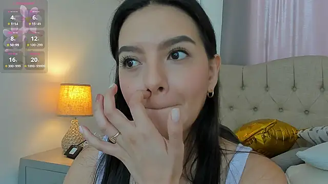 Snapshot of Beautyari_ chatting on June 29, 12:49 pm Beautyari online show from June 29, 12:49 pm