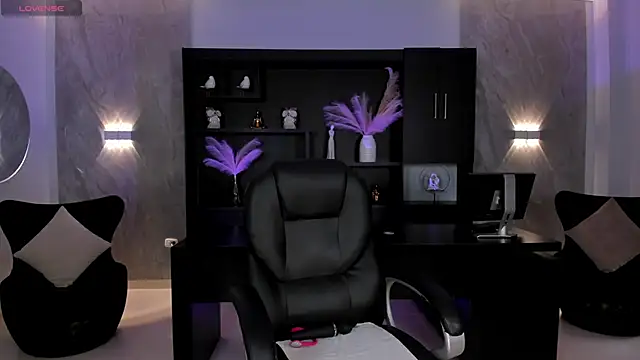 Snapshot of JennaOlsonX chatting on December 3, 6:06 pm JennaOlsonX online show from December 3, 6:06 pm