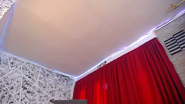 Snapshot of hornytsblonde chatting on September 16, 3:46 pm hornytsblonde online show from September 16, 3:46 pm