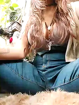 k lebannon online show from January 25, 6:46 pm