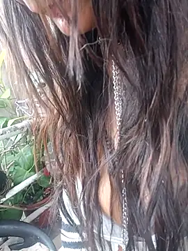 k lebannon online show from July 30, 3:44 pm