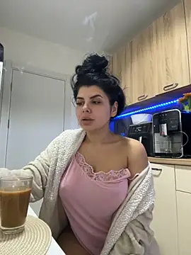 Snapshot of Scarlett-Dream chatting on October 28, 7:01 am Scarlett-Dream online show from October 28, 7:01 am