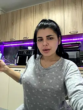 Snapshot of Scarlett-Dream chatting on November 24, 4:23 am Scarlett-Dream online show from November 24, 4:23 am