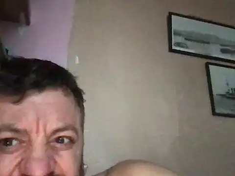 Snapshot of on-off-ffun chatting on December 21, 10:55 am on-off-ffun online show from December 21, 10:55 am