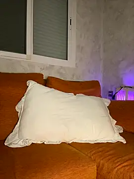 KarlaLuar  online show from November 18, 10:14 pm