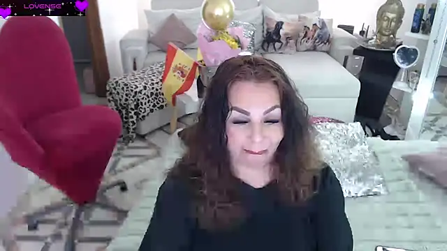Snapshot of Myrnasexxx chatting on July 20, 8:33 pm Myrnasexxx online show from July 20, 8:33 pm