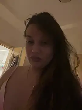 AminaCharm online show from February 9, 3:56 pm